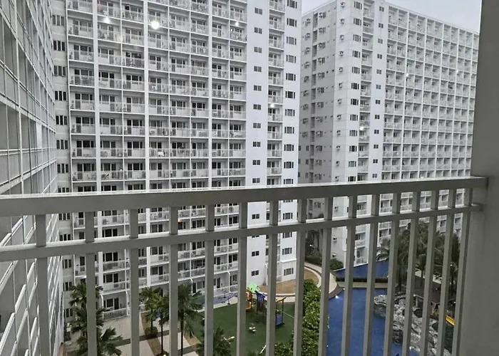 Aparthotel Shore Residences In Pasay Manila, Near Mall Of And Airport Manila